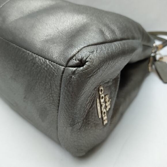 Coach Madison Phoebe Gray Leather 3 Compartments Shoulder Bag - Picture 15 of 16